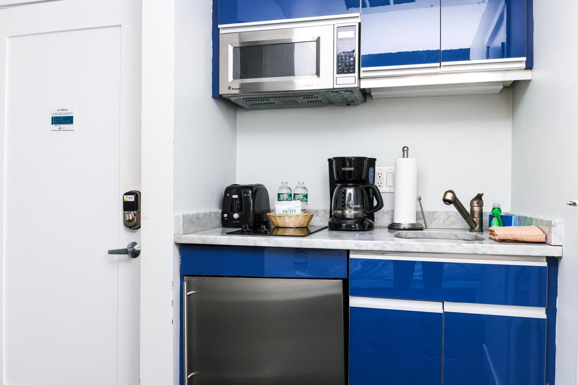 Cozy & Stylish Newbury Street Studio, #9 Бостън Екстериор снимка