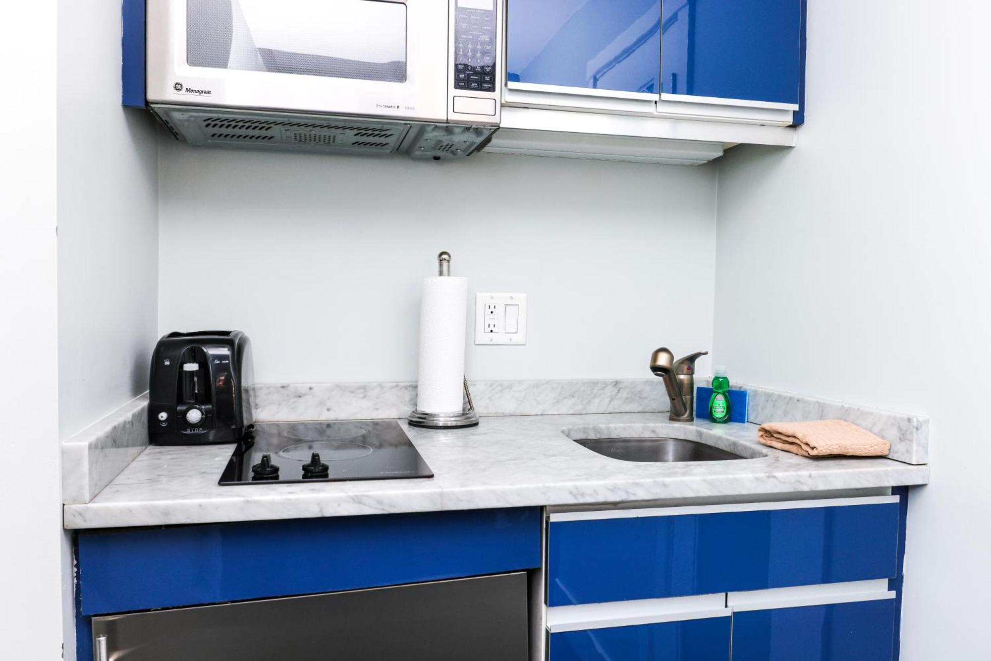 Cozy & Stylish Newbury Street Studio, #9 Бостън Екстериор снимка