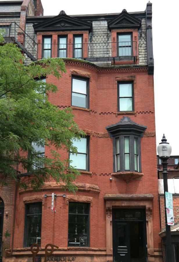 Cozy & Stylish Newbury Street Studio, #9 Бостън Екстериор снимка